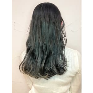 グリーンアッシュ オリーブ グラデーションカラー 裾カラー - Oggi 西新店【オッジニシジン】掲載中