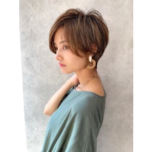 大人可愛い小顔ひし形クビレ丸みボブ20代30代大人ショート