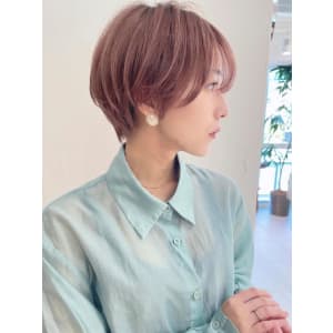 20代30代40代黒髪前下がりショートボブ丸みショート - &STORIES【アンドストーリーズ】掲載中