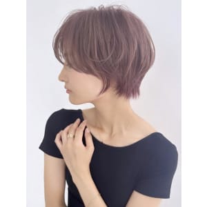 大人可愛い前髪ありのひし形マッシュショートパーマ20代30代