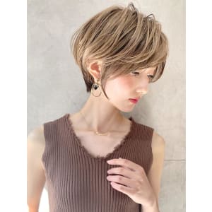 大人可愛い小顔ひし形クビレ丸みボブ20代30代大人ショート