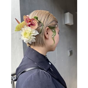 斜めバンググレージュカラー デザインカラー シルキーベージュ