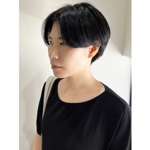 バック刈り上げハンサムショート【池袋美容室　uchla】