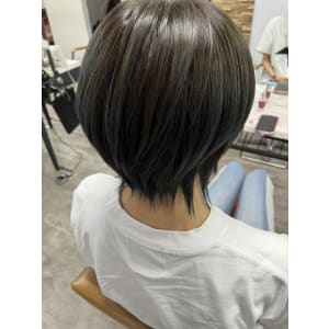 ブルーハイライトインナーカラー裾カラー池袋