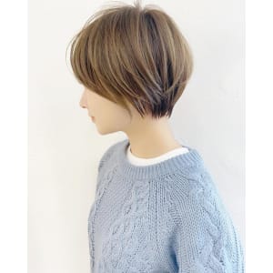 大人可愛い前髪ありのひし形マッシュショートパーマ20代30代 - &STORIES【アンドストーリーズ】掲載中