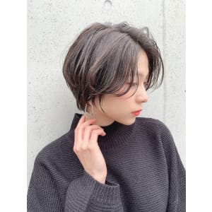 横顔も可愛い丸み大人ショート - GLROW【グロウ】掲載中