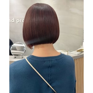 ナチュラルセットの切りっぱなしボブ