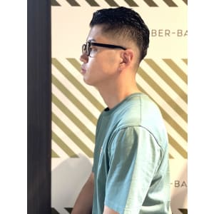 BARBER-BARサイドパートスタイル - バーバーバー赤羽【バーバーバーアカバネ】掲載中