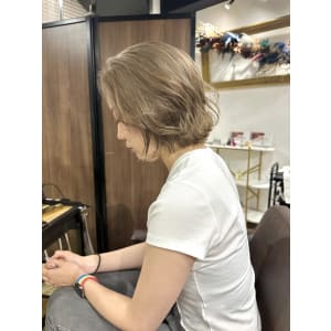斜めバンググレージュカラーシルキーベージュ マッシュパーマ - ARCANA 明治神宮前 表参道 原宿【アルカナ メイジジングウマエ オモテサンドウ ハラジュク】掲載中