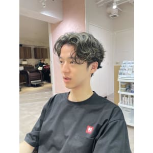くせ毛活かしカット × ハイライト - FACE。石川町【フェイスイシカワチョウ】掲載中