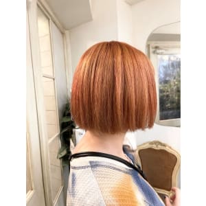 ブリーチ2回以上オレンジカラー切りっぱなしファッションボブ - CHAINON【シェノン】掲載中