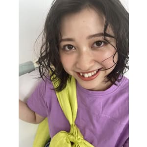 グレージュ × ボブ