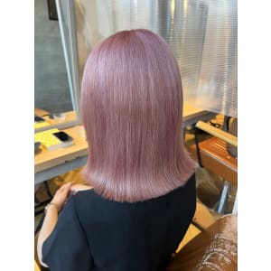 パープルピンク × パツっとボブ