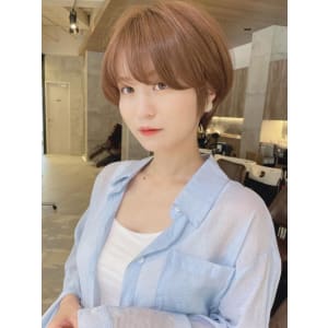 20代30代40代黒髪前下がりショートボブ丸みショート - &STORIES【アンドストーリーズ】掲載中