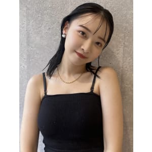 三軒茶屋_レディース_セミロング_黒髪_ストレート_ウェット