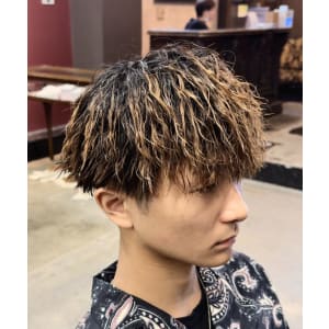 縦落ちツイストパーマ - 男性専門美容室 growth 天神店【ダンセイセンモンビヨウシツ グロウ テンジンテン】掲載中