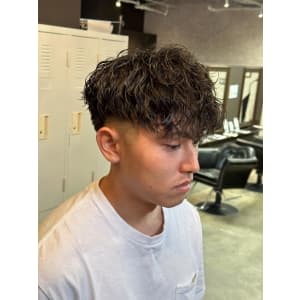 スペインカール - 男性専門美容室 growth 天神店【ダンセイセンモンビヨウシツ グロウ テンジンテン】掲載中