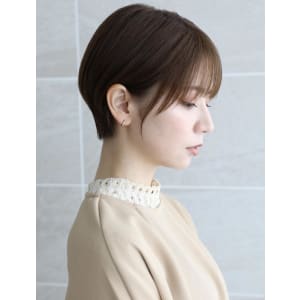 大人可愛い20代30代40代前下がりショートボブ丸みショート