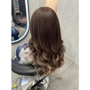 #髪質改善#インナーカラー#エクステ#ヘアセット#縮毛矯正