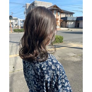 大人可愛い/ヌーディベージュ - latte hair lily【ラテ ヘア リリィ】掲載中