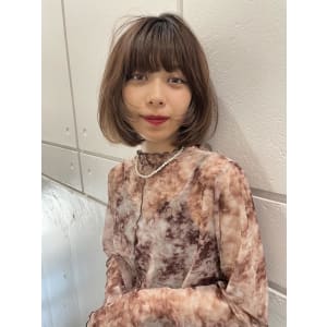 miu&伊藤夏海 顔周りレイヤーボブ◎