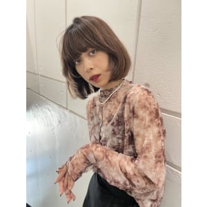 miu&伊藤夏海 顔周りレイヤーボブ◎