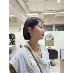ショートボブ