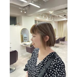前髪インナーカラー　デザインカラー