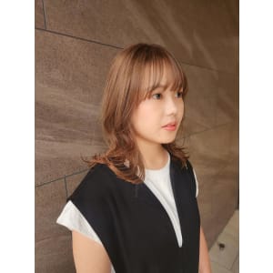 ハニーラテベージュ - 半個室型美容室 Sourire 香椎店【ハンコシツガタビヨウシツスーリールカシイテン】掲載中