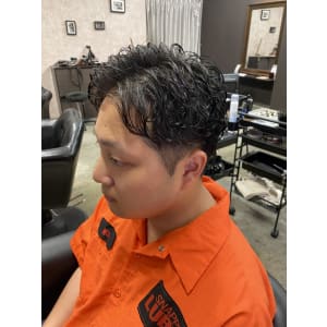 ビジネスパーマ - 男性専門美容室 growth 天神店【ダンセイセンモンビヨウシツ グロウ テンジンテン】掲載中