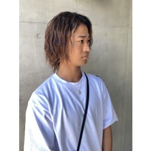 波巻き　ハイライト　マッシュパーマ　ウルフ - ARCANA 明治神宮前 表参道 原宿【アルカナ メイジジングウマエ オモテサンドウ ハラジュク】掲載中