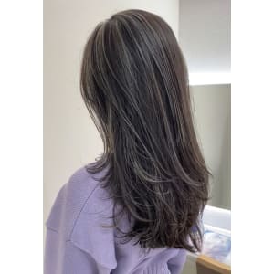 細めでお洒落♪コントラストハイライト