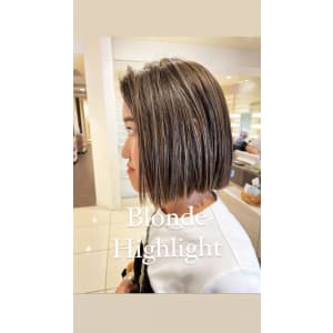 コントラストハイライト　タッセルボブ