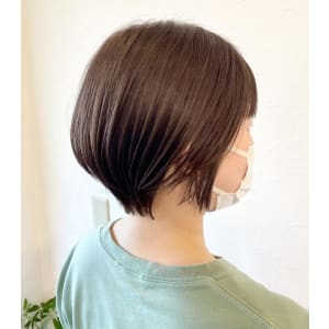 大人可愛い/くびれショート/グレージュ