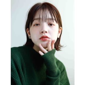 切りっぱなしボブ　外ハネボブ　シースルーバング　