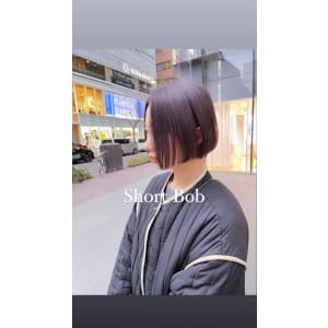丸みボブショートボブ　ミルクティーベージュ