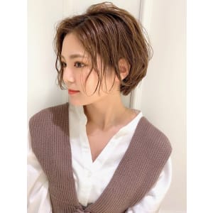 大人可愛いウェーブショート/30代/40代/50代/丸み