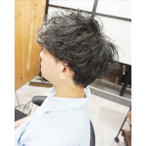 メンズ無造作パーマスタイル