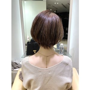 大人可愛い丸みとくびれのショートヘア/20代/30代/40代