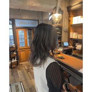バレイヤージュカラー