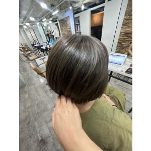 白髪ぼかしハイライトイルミナカラー池袋