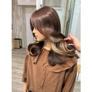 韓国風ゆるふわ巻き艶髪グレージュイヤリングカラー渋谷
