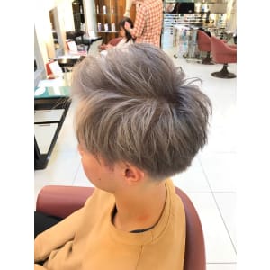 20代30代メンズブリーチカラーアッシュグレーくすみ透明感