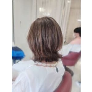 20代30代大人ショートボブｘ小顔ウルフカット丸みショート