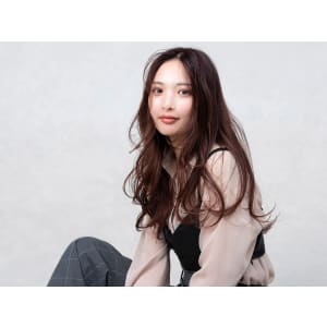 艶髪 トリートメント 透明感 ダークトーン ロングヘアー 