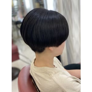 20代30代/マッシュボブ/刈り上げ/ショート/丸み