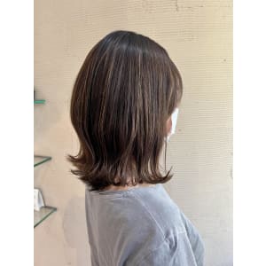 【MICHI refre店　佐藤彩】ハイライトカラー