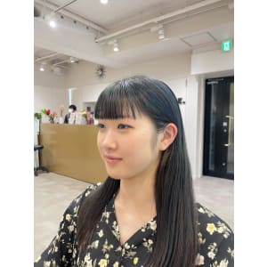 マッシュパーマメンズライクミルクティーアッシュハイトーンカラ