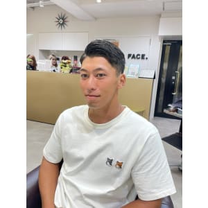 ホワイトグレージュコンマヘアくすみブルーダークアッシュ - FACE。石川町【フェイスイシカワチョウ】掲載中