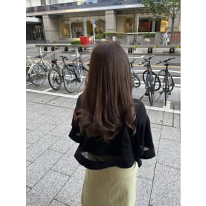 艶感たっぷりカラー